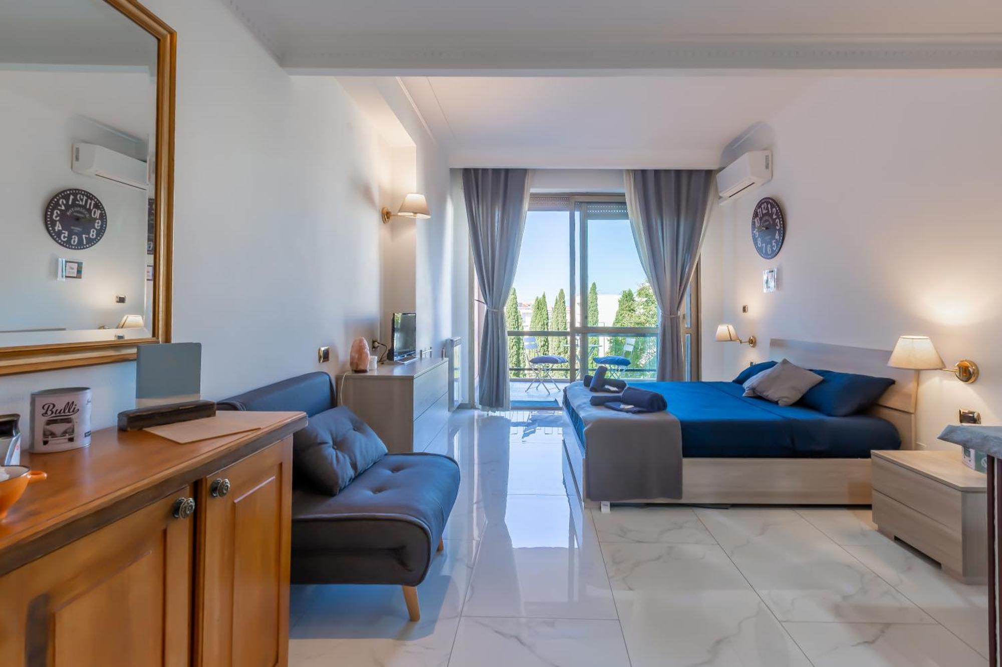 Next Stop From Laura Hotel Ngoại thất bức ảnh