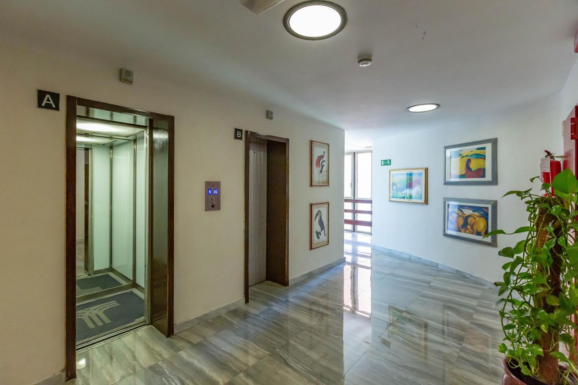 Next Stop From Laura Hotel Ngoại thất bức ảnh